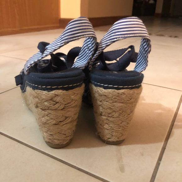 Blue & white espadrilles. - Picture 5 of 5